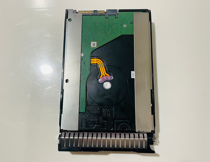 New HP 6TB 12G 7.2K 3.5″ SAS 512E SC Hard Drive 765864-001 765259-B21 - LaptopParts.ca