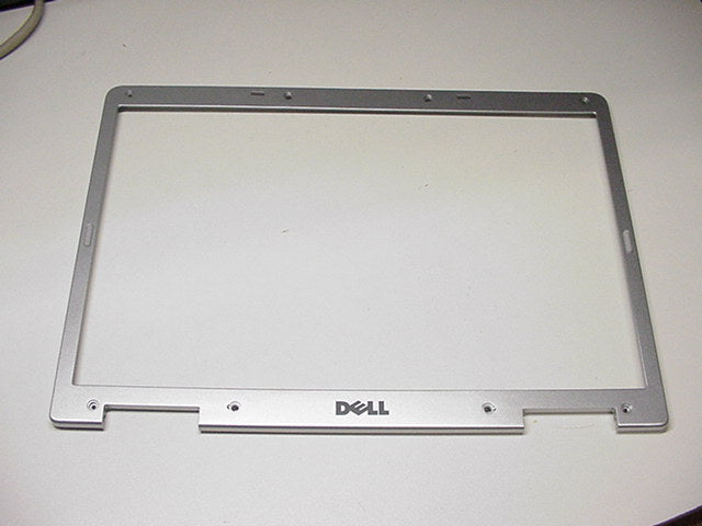 New Dell OEM Inspiron 9200 9300 17" LCD Front Trim Cover Bezel Plastic - X8602
