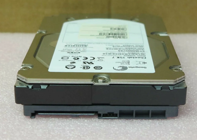 New NetApp Hard Drive 600GB 3.5″ SAS 6GB/s 15k 16MB Server X412A-R5 SP-412A-R5 - LaptopParts.ca