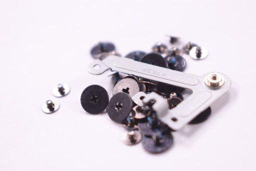 New 688934545141 Dell Laptop Screws Kit - LaptopParts.ca