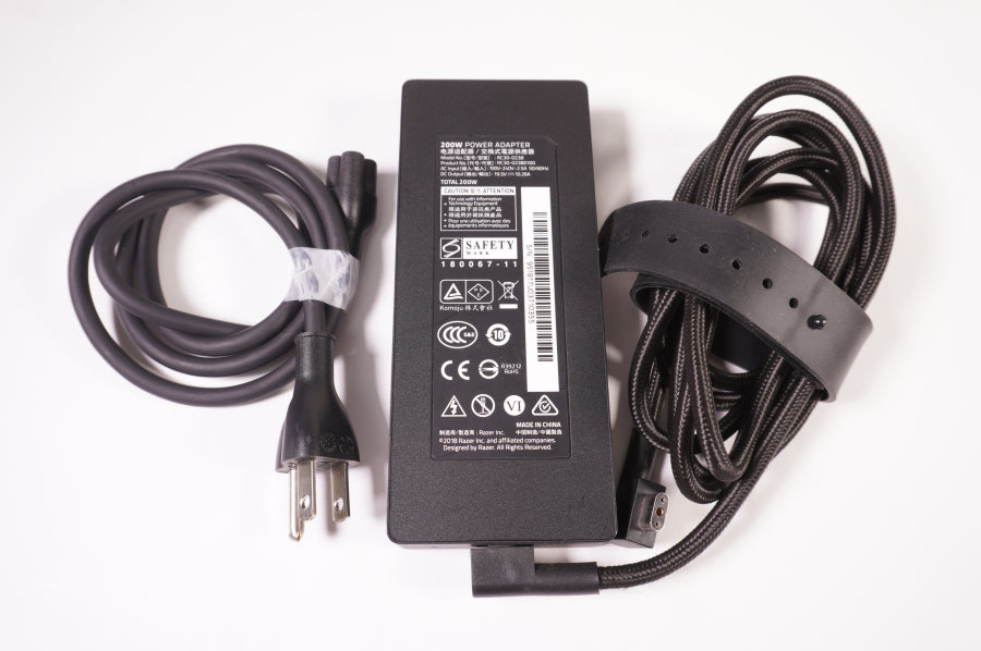 New RC30-0238 Lenovo Laptop 200W 19.5V 10.26A AC Adapter