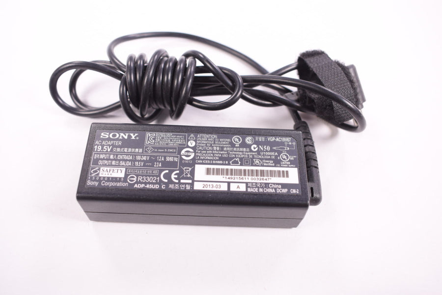 New A-1792-175-A Sony Ac Adapter With Power Cord