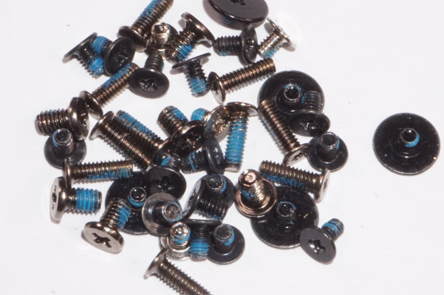 New 688934549972 Dell Laptop Screws Kit - LaptopParts.ca