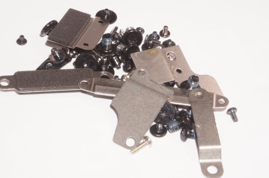 New 688934552019 Apple Laptop Screws Kit Motherboard Only - LaptopParts.ca