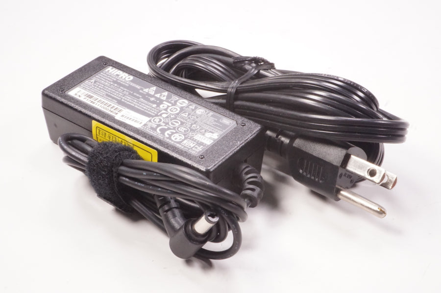 New 493092-002 Hp AC Adapter With Power Cord