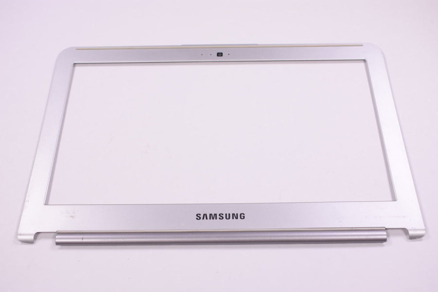 New BA75-04167A Samsung Laptop LCD Bezel