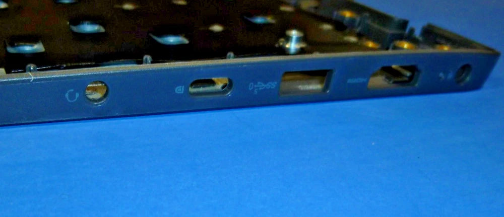 New Dell Latitude 3540 E3540 Palmrest With French Canadian Backlit Keyboard YT0W6 NVVWH