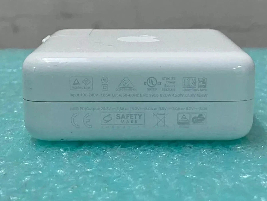 New Genuine Apple MacBook Pro 13" M1 M2 67W Type-C Power Adapter Charger A2518