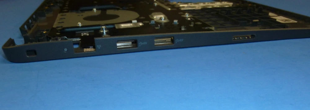 New Dell Latitude 3540 E3540 Palmrest With French Canadian Backlit Keyboard YT0W6 NVVWH