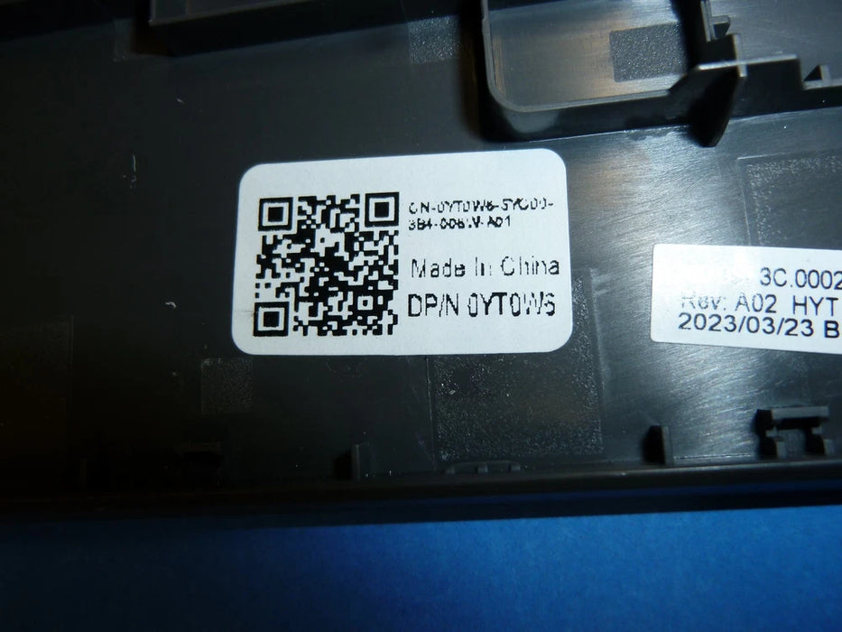 New Dell Latitude 3540 E3540 Palmrest With French Canadian Backlit Keyboard YT0W6 NVVWH